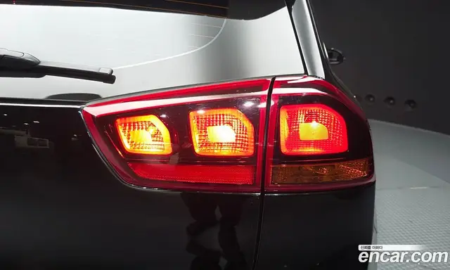 Kia Niro 2021 1.6 автомат (гидро), миниатюра 9