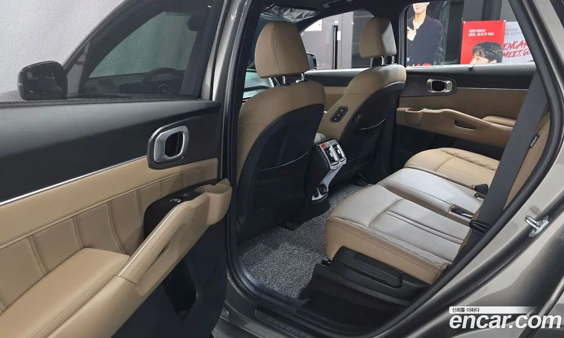 Kia Sorento 2023 1.6 автомат (гидро), фото 16