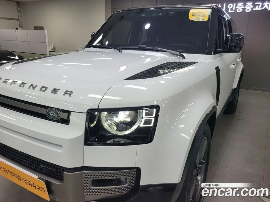 Land Rover Defender 2023 3.0 автомат (гидро), фото 19