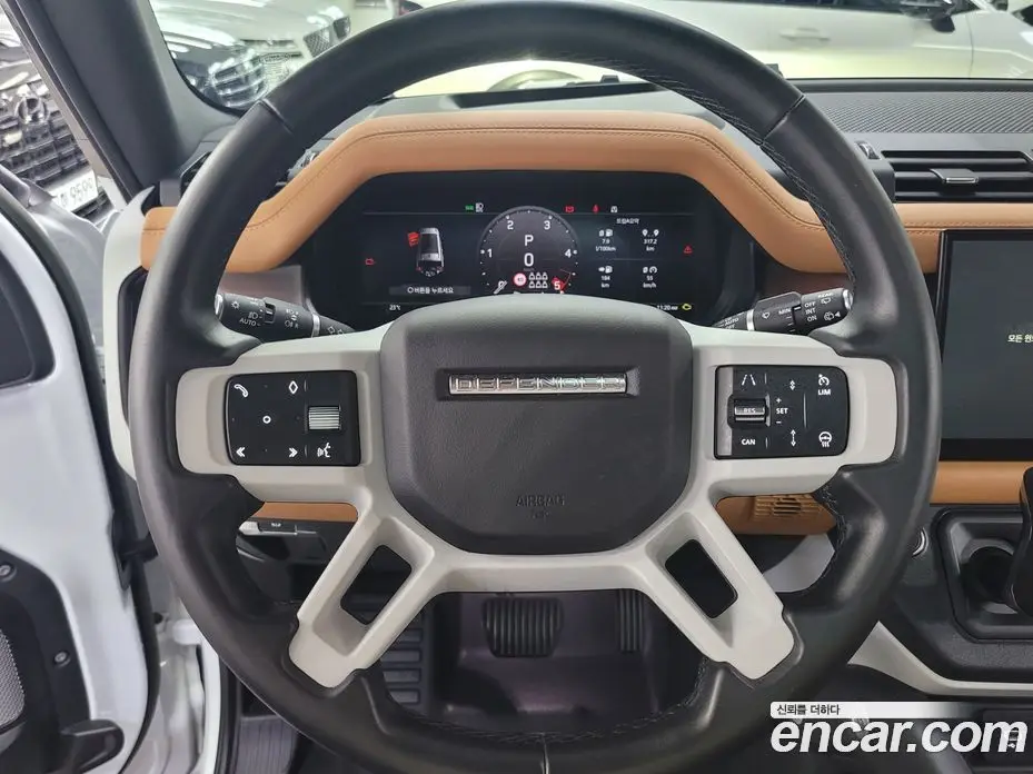 Land Rover Defender 2023 3.0 автомат (гидро), фото 4