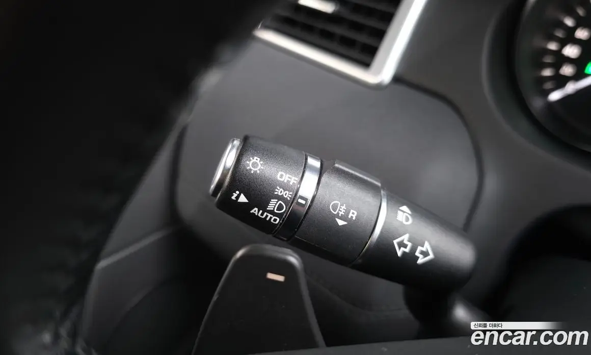 Land Rover Discovery Sport 2017 2.0 автомат (гидро), фото 28
