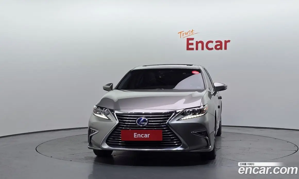 Lexus ES 2018 2.5 автомат (гидро), фото 3 Lexus ES 2018 2.5 автомат (гидро), фото 3