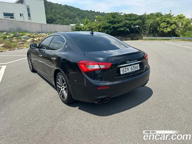 Maserati Ghibli 2015 3.0 автомат (гидро), миниатюра 2 Maserati Ghibli 2015 3.0 автомат (гидро), миниатюра 2