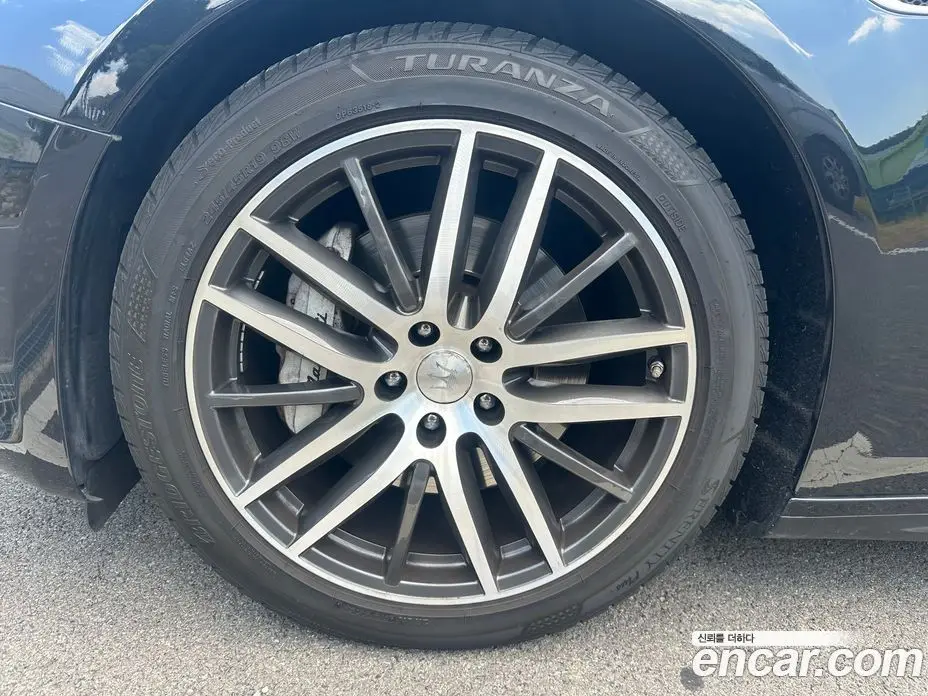 Maserati Ghibli 2015 3.0 автомат (гидро), фото 5 Maserati Ghibli 2015 3.0 автомат (гидро), фото 5