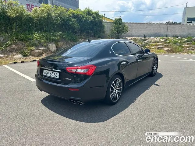 Maserati Ghibli 2015 3.0 автомат (гидро), миниатюра 8 Maserati Ghibli 2015 3.0 автомат (гидро), миниатюра 8