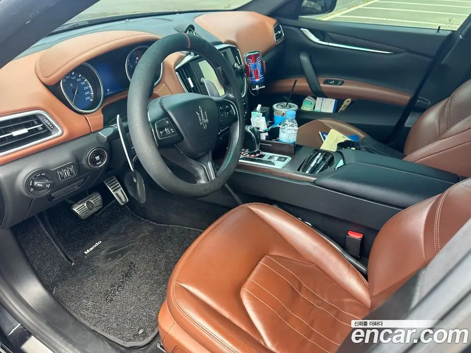 Maserati Ghibli 2015 3.0 автомат (гидро), фото 10 Maserati Ghibli 2015 3.0 автомат (гидро), фото 10