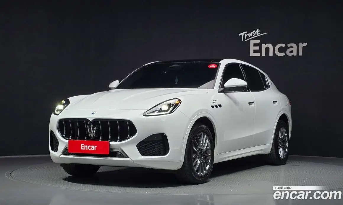Maserati Grecale 2023 2.0 автомат (гидро), фото 1 Maserati Grecale 2023 2.0 автомат (гидро), фото 1