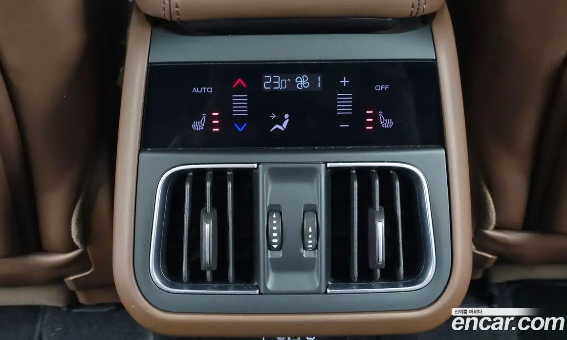Maserati Grecale 2023 2.0 автомат (гидро), фото 19 Maserati Grecale 2023 2.0 автомат (гидро), фото 19
