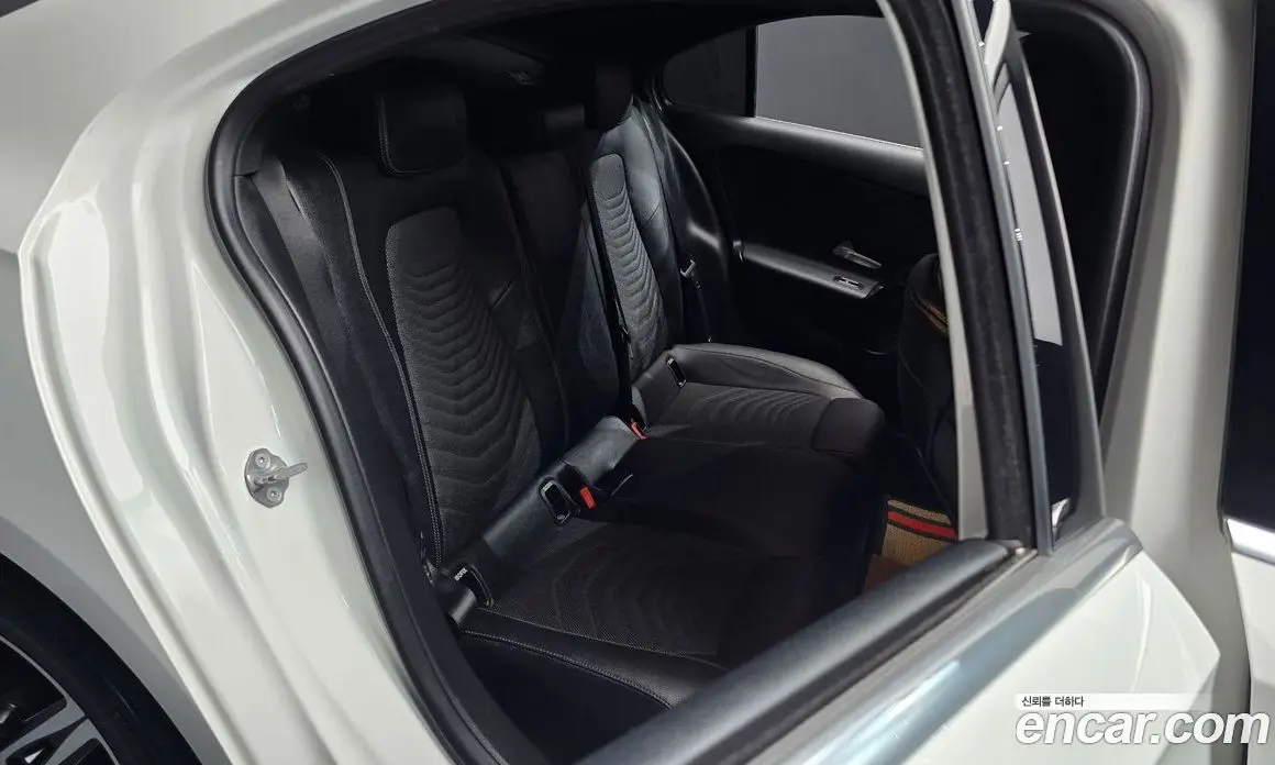 Mercedes-Benz A-Class 2020 2.0 автомат (гидро), фото 18