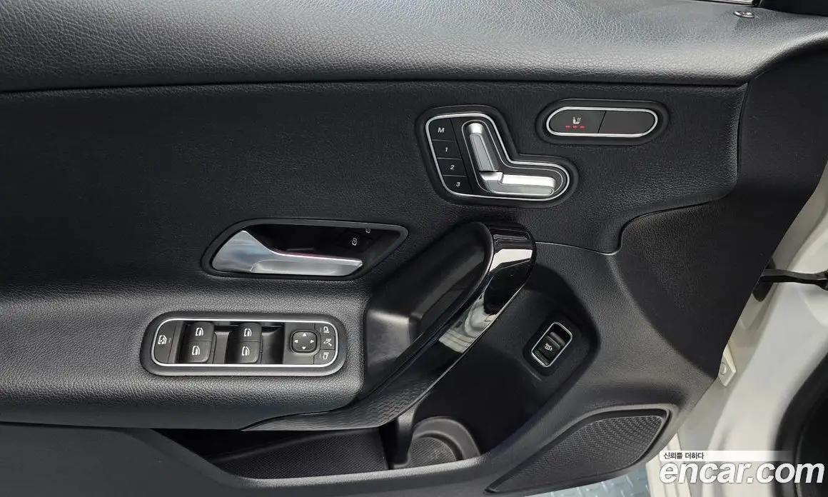 Mercedes-Benz A-Class 2020 2.0 автомат (гидро), фото 29