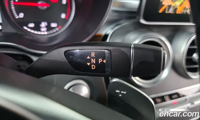 Mercedes-Benz C-Class 2018 2.1 автомат (гидро), миниатюра 12