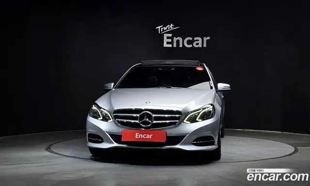Mercedes-Benz E-Class 2014 3.5 автомат (гидро), миниатюра 3