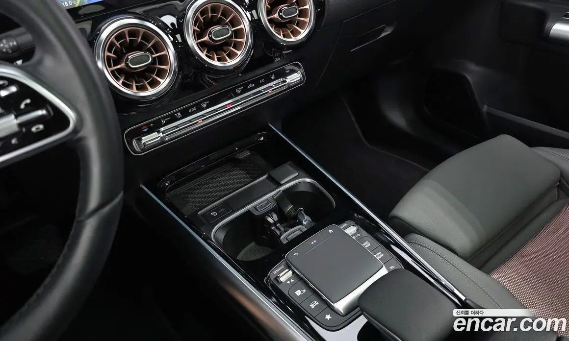 Mercedes-Benz EQA 2023 0.2 автомат (гидро), фото 23
