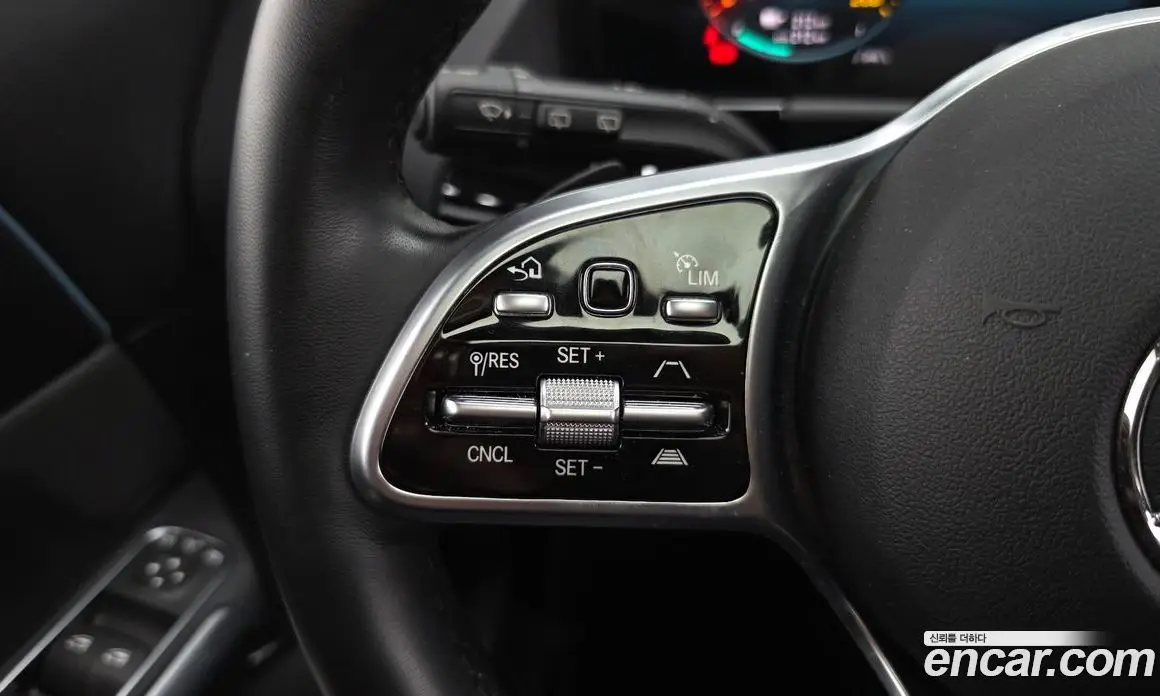 Mercedes-Benz EQA 2023 0.2 автомат (гидро), фото 29