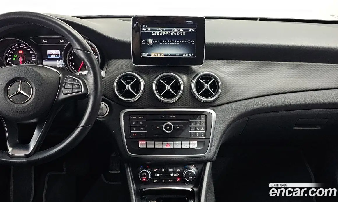 Mercedes-Benz GLA-Class 2019 2.0 автомат (гидро), фото 21