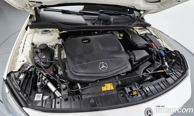 Mercedes-Benz GLA-Class 2019 2.0 автомат (гидро), миниатюра 5