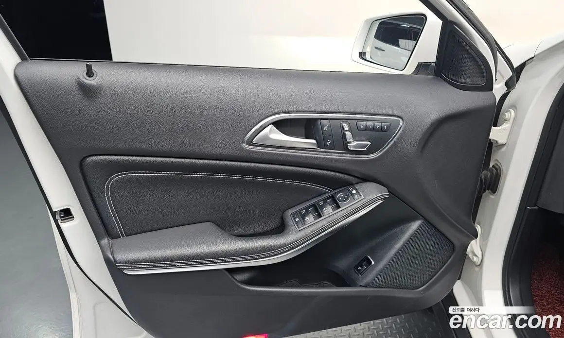 Mercedes-Benz GLA-Class 2019 2.0 автомат (гидро), фото 13