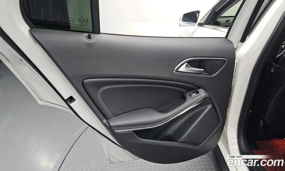 Mercedes-Benz GLA-Class 2019 2.0 автомат (гидро), фото 14