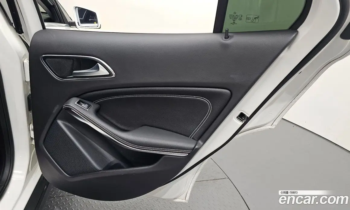 Mercedes-Benz GLA-Class 2019 2.0 автомат (гидро), фото 27