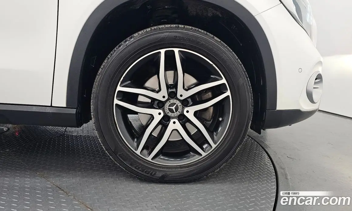 Mercedes-Benz GLA-Class 2019 2.0 автомат (гидро), фото 6