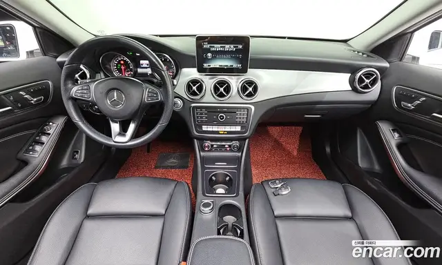 Mercedes-Benz GLA-Class 2019 2.0 автомат (гидро), миниатюра 9