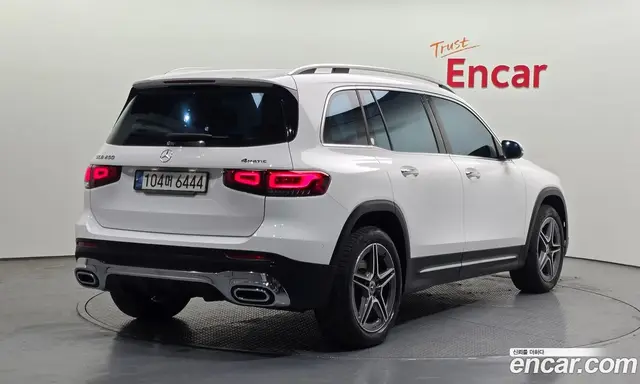 Mercedes-Benz GLB-Class 2021 2.0 автомат (гидро), миниатюра 2