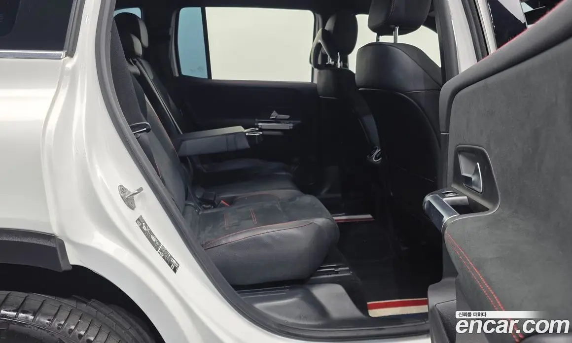 Mercedes-Benz GLB-Class 2021 2.0 автомат (гидро), фото 12
