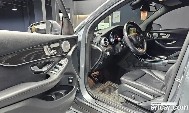 Mercedes-Benz GLC-Class 2019 2.0 автомат (гидро), миниатюра 11