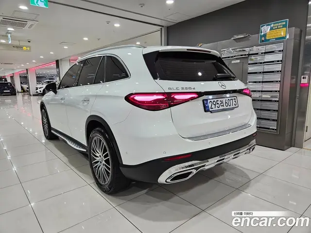 Mercedes-Benz GLC-Class 2023 2.0 автомат (гидро), миниатюра 2