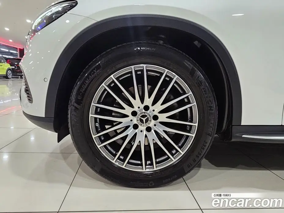 Mercedes-Benz GLC-Class 2023 2.0 автомат (гидро), фото 5
