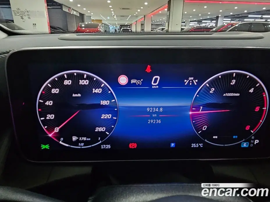 Mercedes-Benz GLC-Class 2023 2.0 автомат (гидро), фото 8