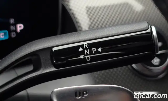 Mercedes-Benz GLC-Class 2024 2.0 автомат (гидро), миниатюра 12