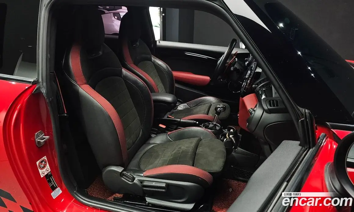 Mini Cooper 2015 2.0 автомат (гидро), фото 12