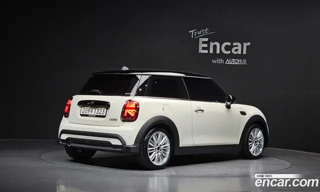 Mini Cooper 2022 1.5 автомат (гидро), миниатюра 2