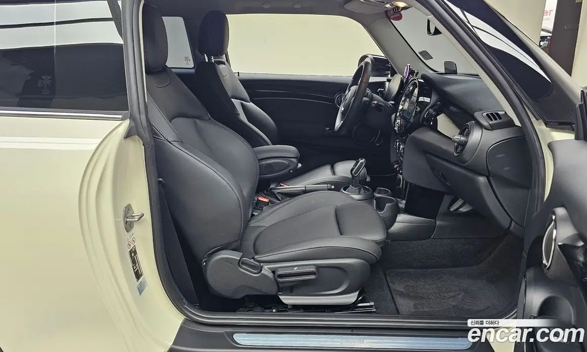 Mini Cooper 2022 1.5 автомат (гидро), фото 16