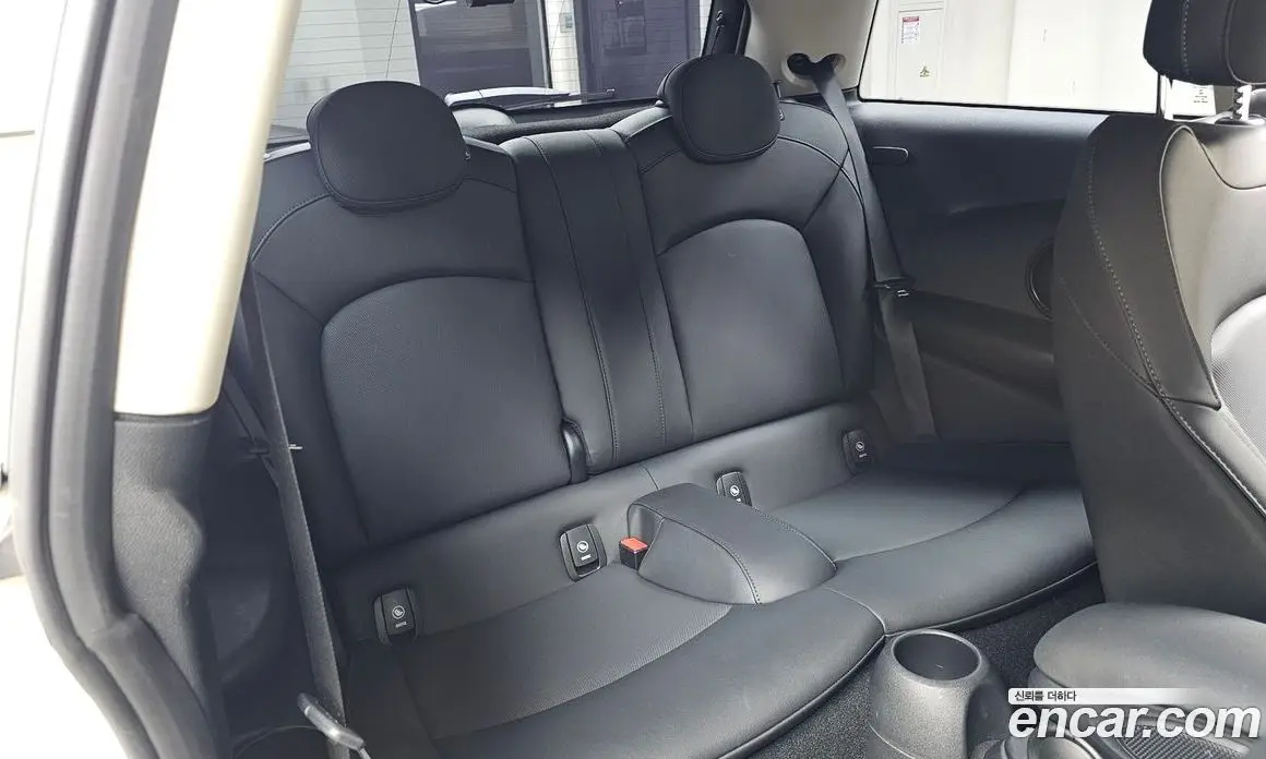 Mini Cooper 2022 1.5 автомат (гидро), фото 17