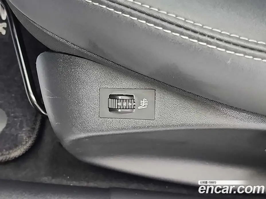 Peugeot 2008 2015 1.6 автомат (гидро), фото 19
