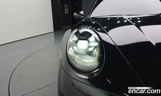 Porsche 911 2021 3.0 автомат (гидро), миниатюра 8