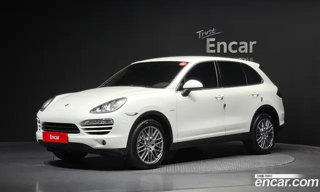 Porsche Cayenne, 2011, 242 694 км