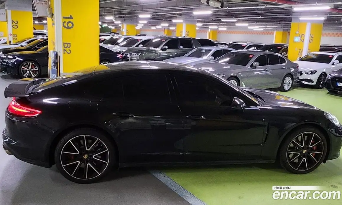 Porsche Panamera 2017 4.0 автомат (гидро), фото 18