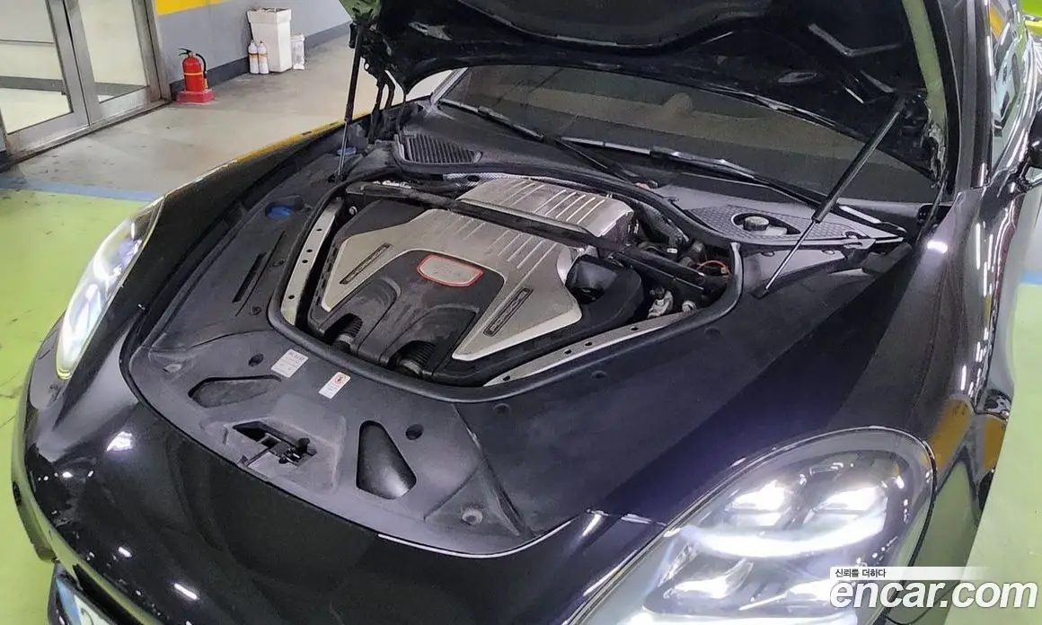 Porsche Panamera 2017 4.0 автомат (гидро), фото 6