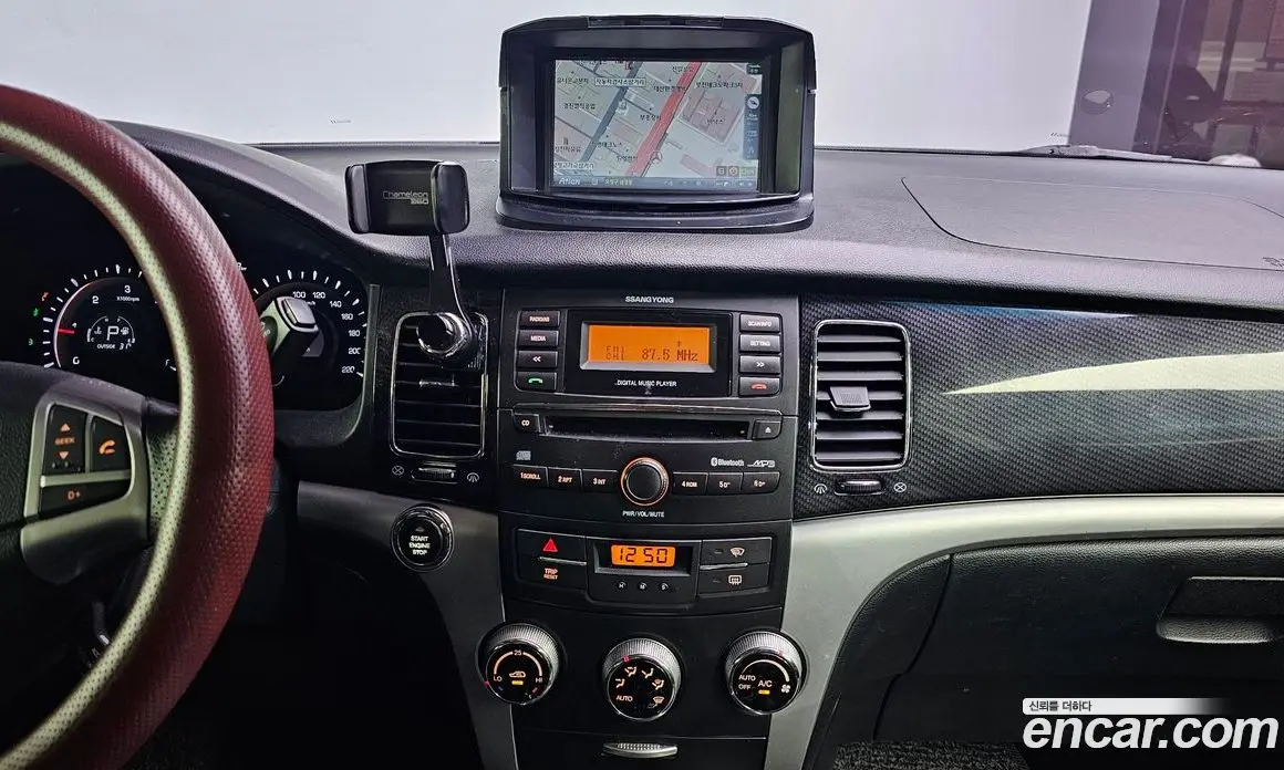 SsangYong Korando 2013 2.0 автомат (гидро), фото 14