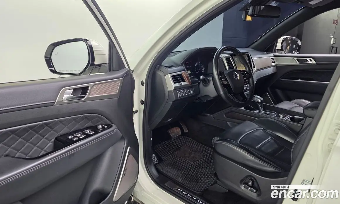 SsangYong Rexton 2017 2.2 автомат (гидро), фото 13