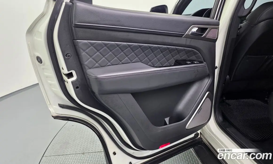 SsangYong Rexton 2017 2.2 автомат (гидро), фото 15