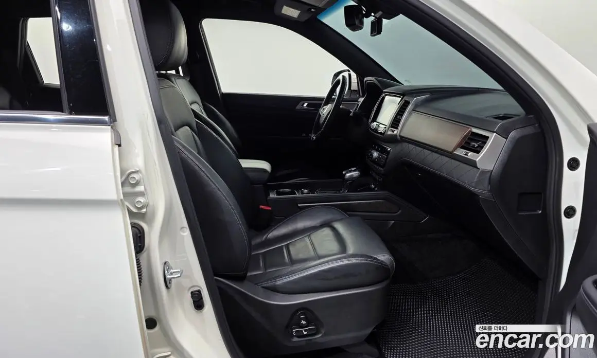 SsangYong Rexton 2017 2.2 автомат (гидро), фото 17
