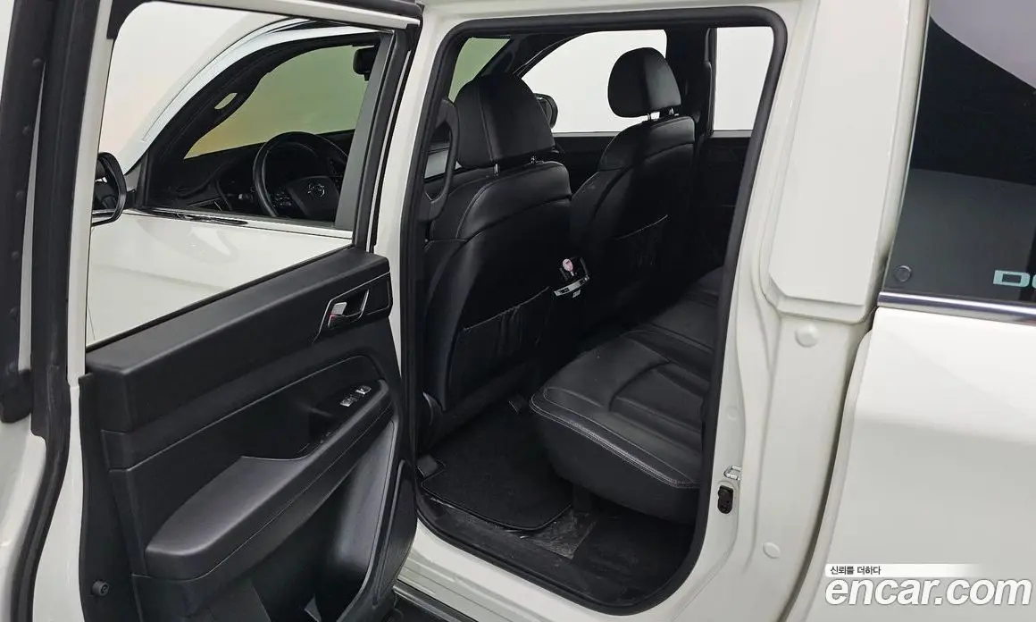 SsangYong Rexton 2023 2.2 автомат (гидро), фото 16