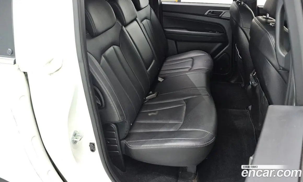SsangYong Rexton 2023 2.2 автомат (гидро), фото 17