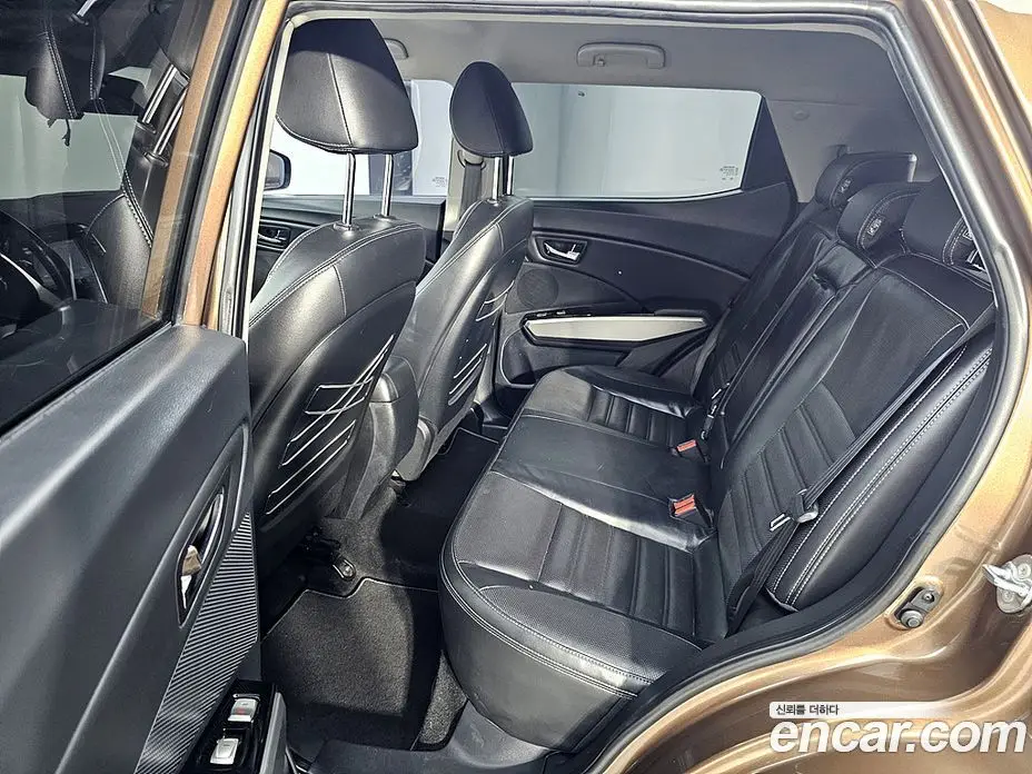 SsangYong TIBOLI 2015 1.6 автомат (гидро), фото 12