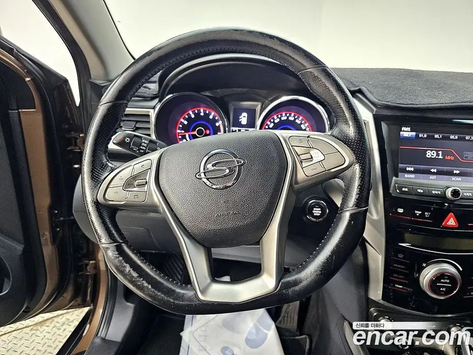 SsangYong TIBOLI 2015 1.6 автомат (гидро), фото 13