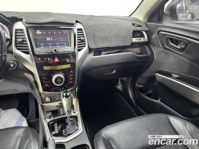 SsangYong TIBOLI 2015 1.6 автомат (гидро), миниатюра 9